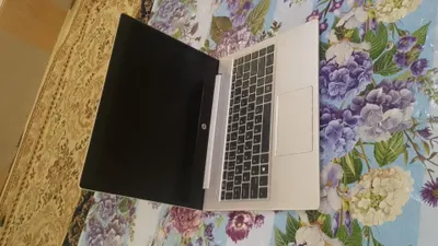 Ноутбук HP 1