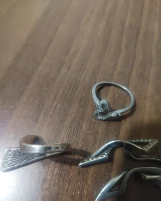 Продам серебро . 1