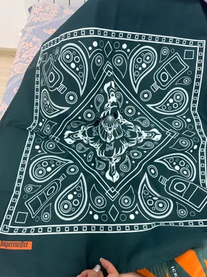 Bandana va sovg‘a sifatida stikerlar hamda magnitcha 1