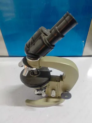 Бинокулярный биологический лабораторный микроскоп MBI-3 (МБИ-3 У4.2). 1