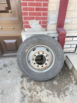 fura balon 235/75R17.5. holati yahwi 1