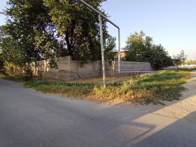 Участка сотилади 4 сотик Хар Бир сотиги 11000$ дан ками бор 1