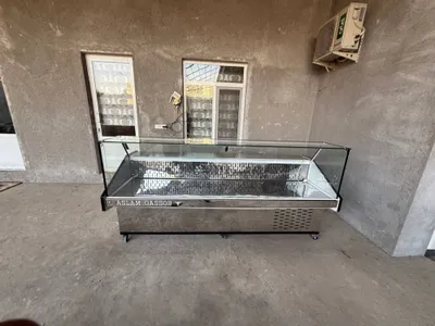 Холодильник витрина 1