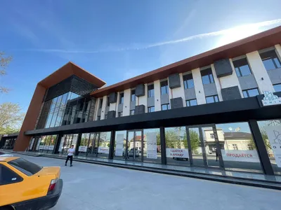 4200 m² maydonli bino sotiladi, Mirobod tumani