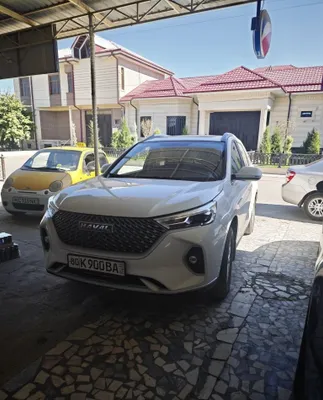 Haval M6, в заводской краске, с люком, комплектация Full 1