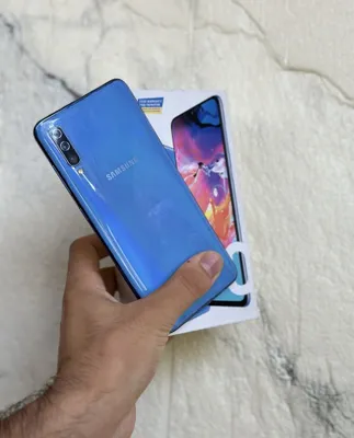 Samsung Galaxy A70 1