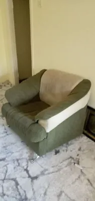 Диван и кресла, 4 штуки, продаются