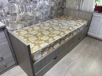 Продаётся односпальная кровать + ортопедический матрац. 1