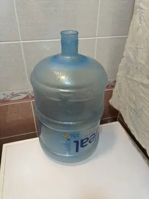 Plastik butilka (19L). Baklajka. 1