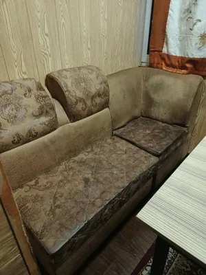 Бывший в употреблении угловой диван 1