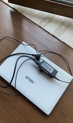 Ноутбук Asus в хорошем состоянии 1