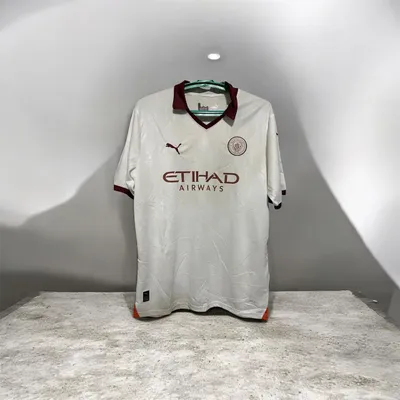 Futbol formasi!
(Manchester Siti) 1