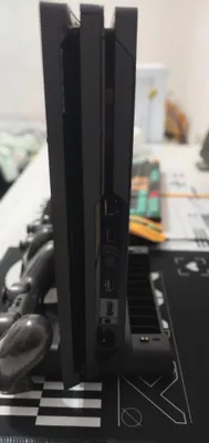 Play Station 4 pro 1 Tb 1