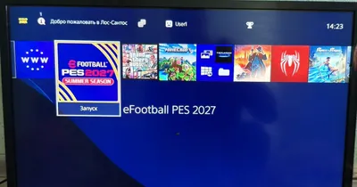 PlayStation 4 slim 1