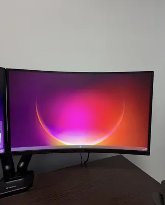 Монитор FHD 180Hz 1