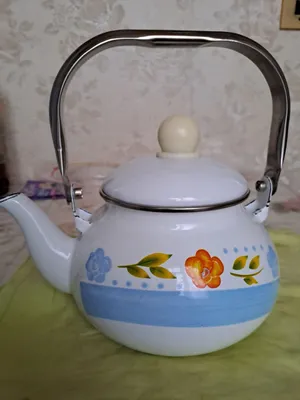 Чайник. Новый эмалированный,на 1,5 литра