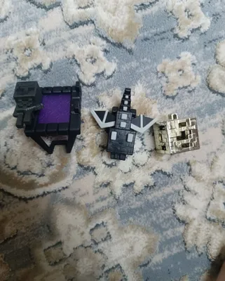 Kinder Joy Minecraft figuralari 1