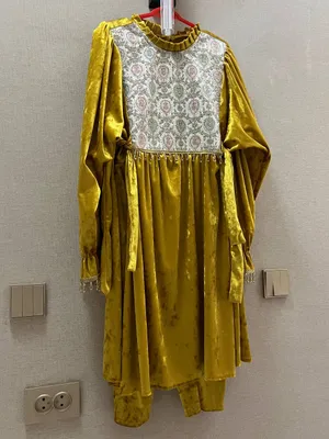 Платье с рукавами