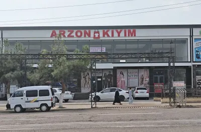 Namangan viloyati POP tumani markazida joylashgan 1