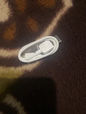 Белый короткий USB-кабель с разъёмом Type-C 1