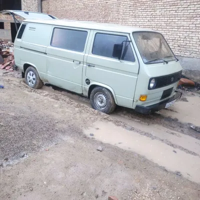 Wolsvagen.gurzavoy sotiladi 1981 yil 1