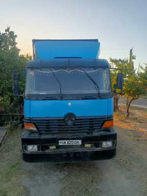 Mercedes-Benz, тентованный 1