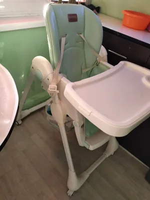 Karma Baby bolalar ovqatlantirish stulchasi 1