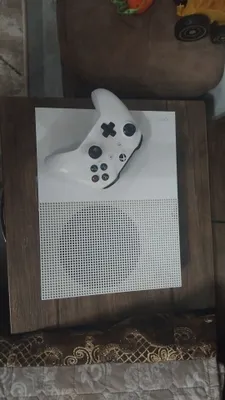 Xbox One S 1 ТБ 1