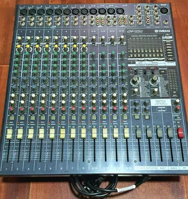 Yamaha 5016CF mikser pulti 1