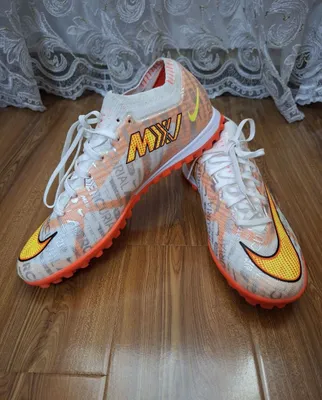 Футбольные бутсы Nike Mercurial 1