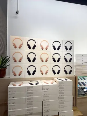 iphone airpods max