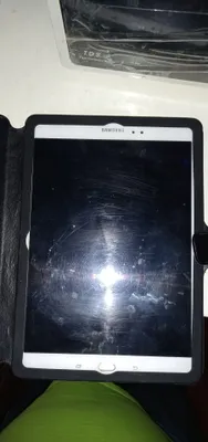 Yaxshi holatdagi Samsung Galaxy Tab A plansheti 1