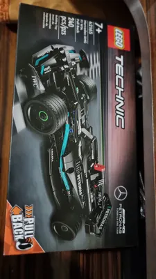 Лего техник. Мерседес AMG Full-Back 1