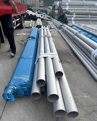 Труба нержавеющая бесшовная AISI 304 159х4 мм 1