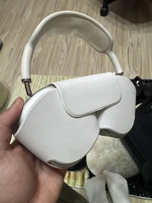 AirPods Max. 1