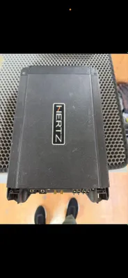 Продаётся усилитель Hertz 1