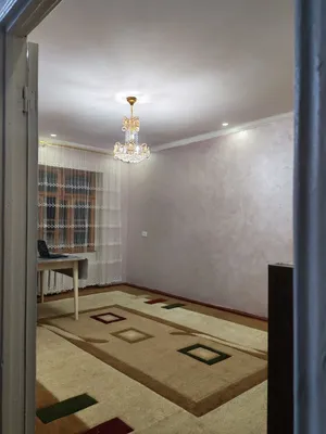 СРОЧНО ПРОДАМ 3-комнатную квартиру, 2/3 этаж, средний ремонт, рядом с метро Чоштепа 1