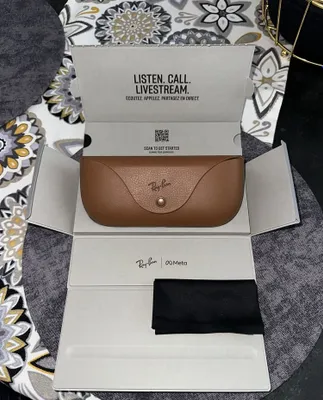 Juda zamonaviy shaffof yaltiroq gardishdagi Ray-Ban Meta Gen 1 sotiladi 1