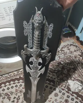 Qilich dekorativniy metalik