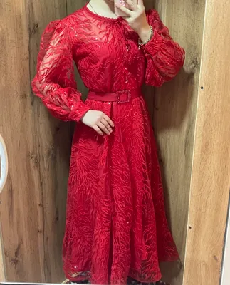 Chiroyli qizil rangdagi kechki ko‘ylak 1
