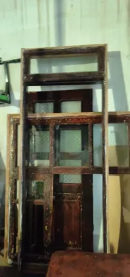 2 ta eshik 2 ta rom sotiladi bu 1