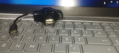 typ-c va 4 ta USB hub 1