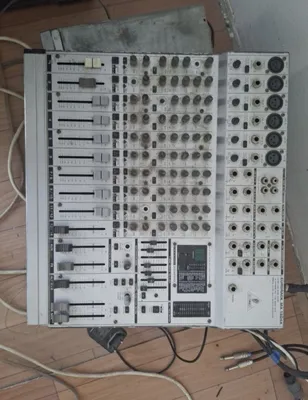 Аудиомикшерный пульт EURORACK MX 1804X 1