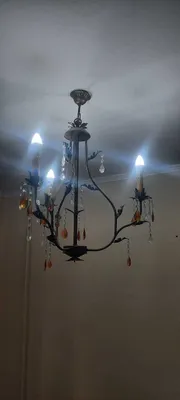 трехрожковые люстры - две, латунь, с лед-лампами 1