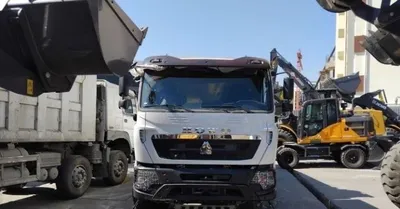 Автосамосвал SINOTRUK Howo-T7s 6x4-25T 1
