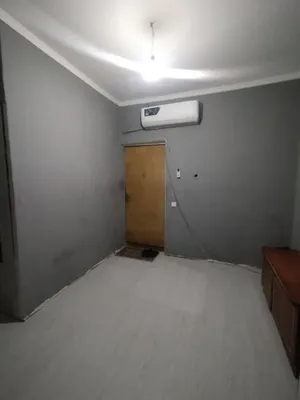 Продаётся квартира — 3 комнаты, 77 м², город Чирчик, 10-й микрорайон, дом 17 1