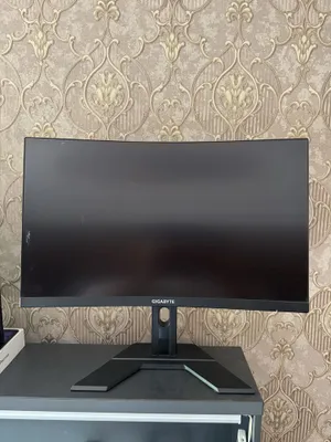 Gigabyte 27 G27QC Экран разбит 1