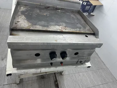 Газовая плита-гриль, в хорошем рабочем состоянии