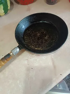 чугунная сковородка маленькая 1