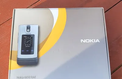 Продаётся Nokia 6650 Fold 1